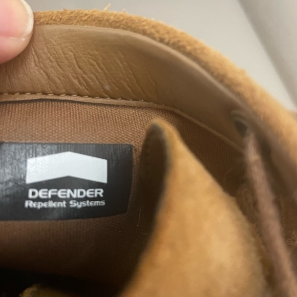 Timberland Allington suede chukka heeled bootie Size 9 Like new condition - Picture 6 of 7